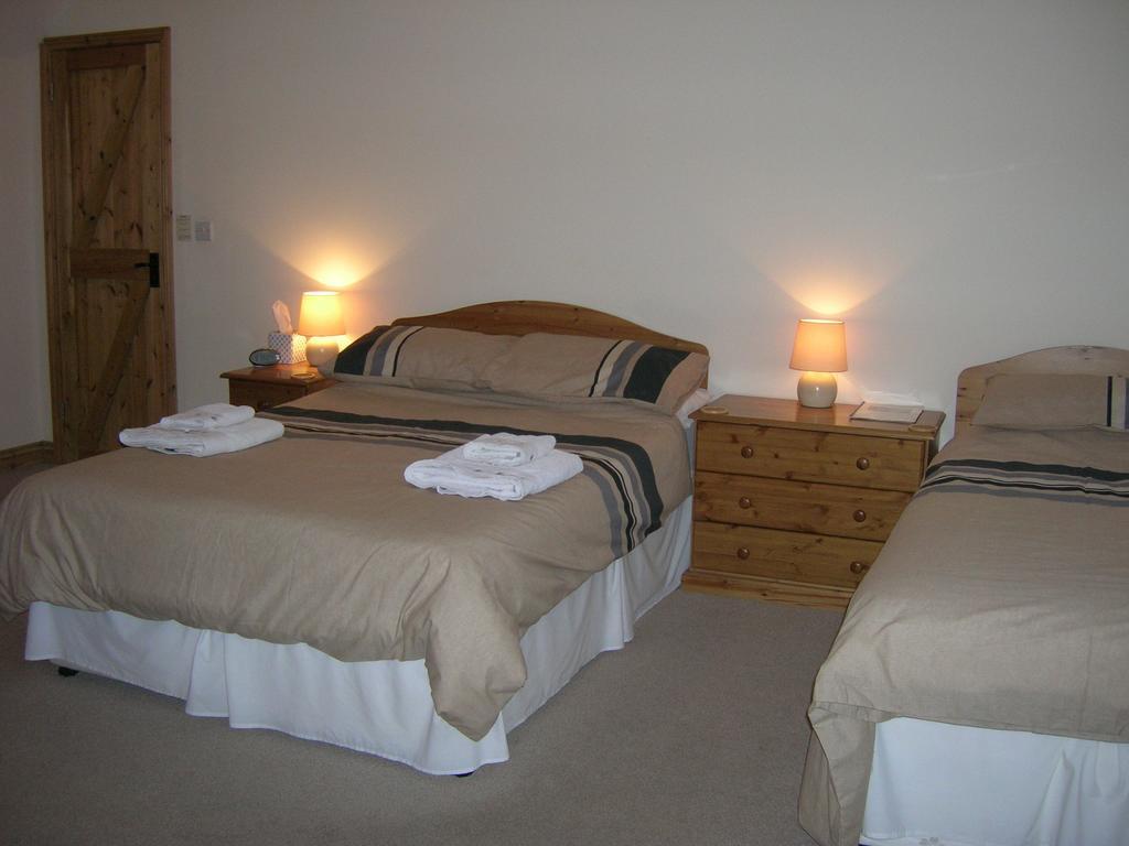 Polhilsa Farm Bed & Breakfast Callington Room photo